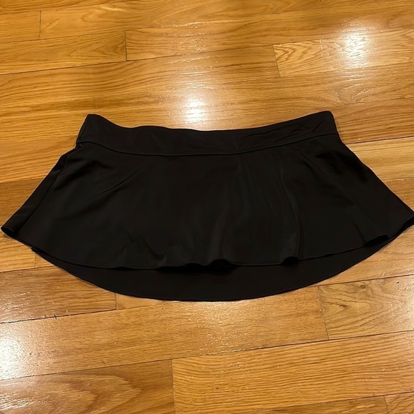 Merona  black skirt swim bottom size large. - Picture 1 of 6